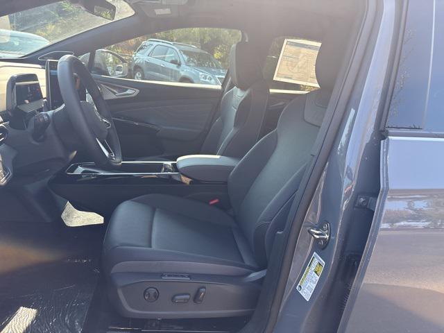 new 2025 Volkswagen ID.4 car, priced at $52,768