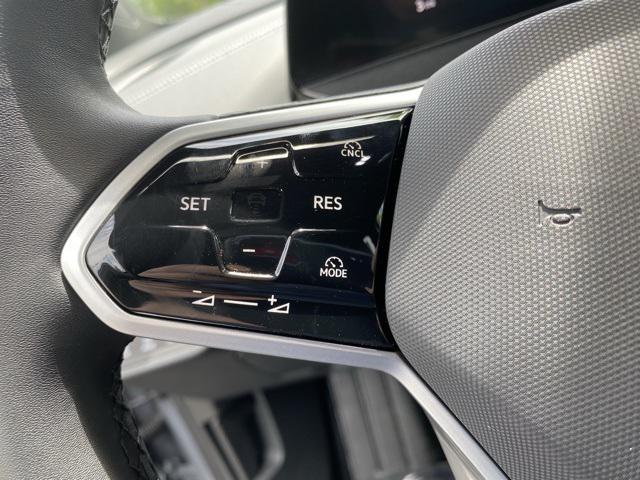 new 2025 Volkswagen ID.4 car, priced at $44,410