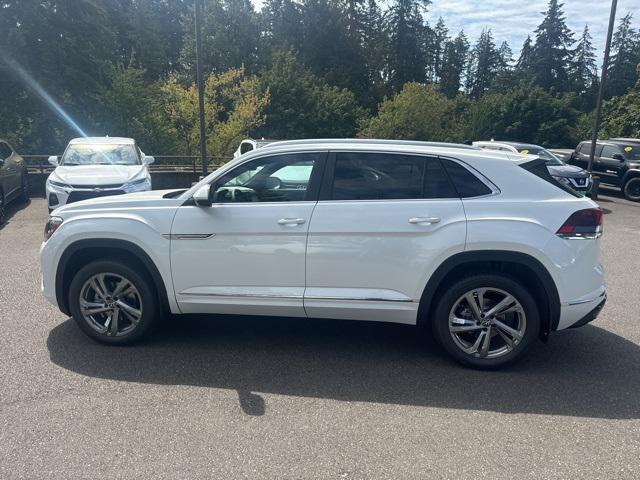 new 2024 Volkswagen Atlas Cross Sport car, priced at $45,573