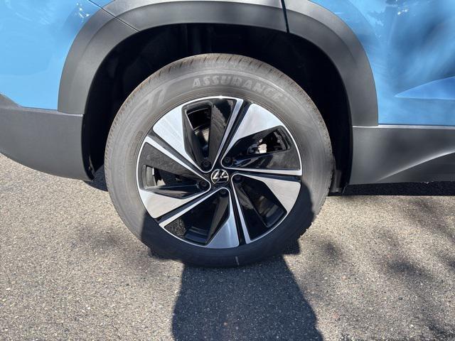 new 2025 Volkswagen Taos car, priced at $30,092