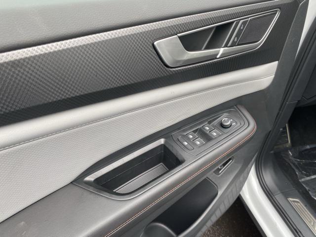new 2025 Volkswagen Atlas car, priced at $43,823