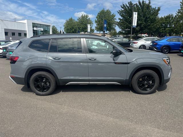 new 2024 Volkswagen Atlas car, priced at $44,018