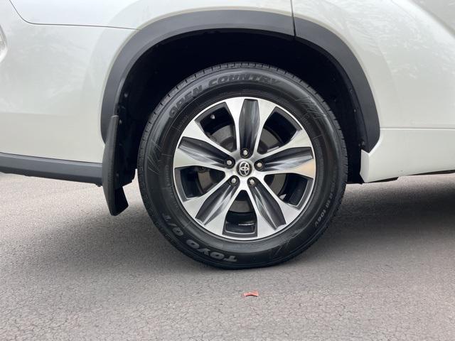 used 2021 Toyota Highlander car, priced at $33,410