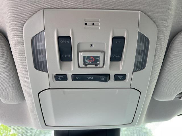 used 2021 Toyota Highlander car, priced at $33,410