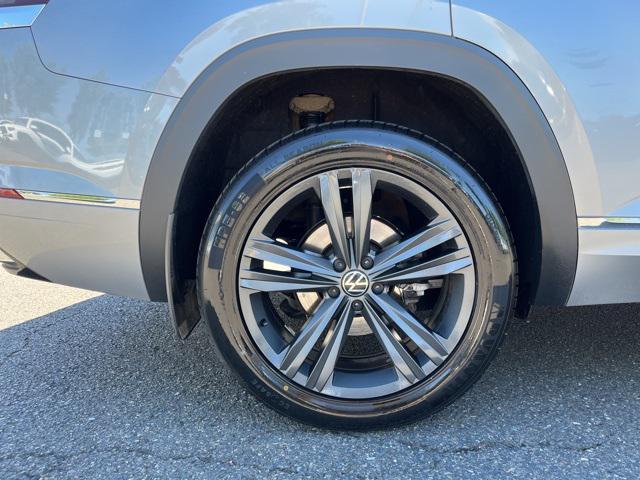 used 2021 Volkswagen Atlas car, priced at $19,995