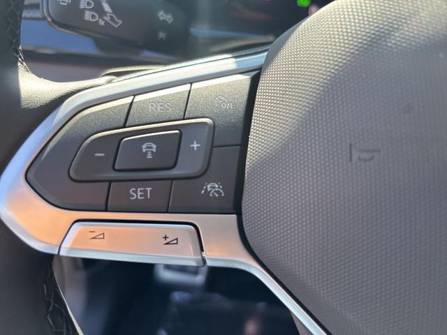 new 2025 Volkswagen Atlas car, priced at $46,323