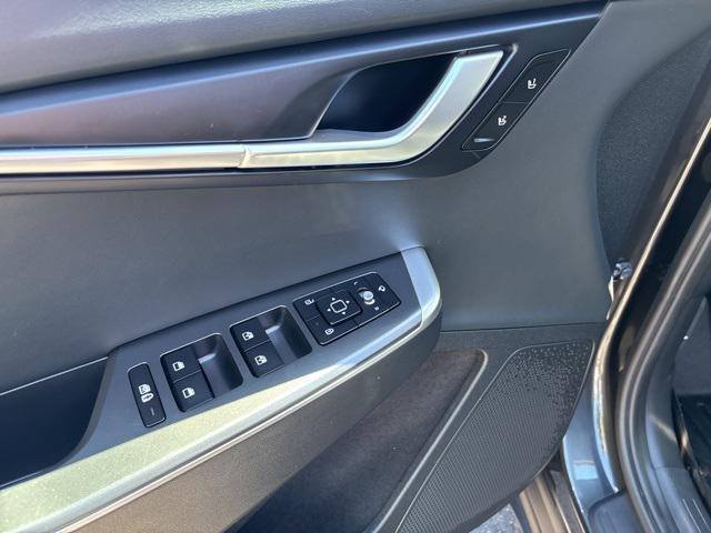 used 2022 Kia EV6 car, priced at $23,558