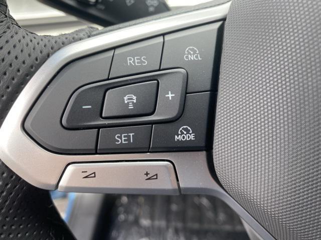 new 2025 Volkswagen Tiguan car, priced at $38,099