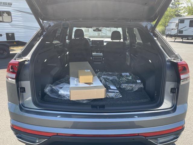 new 2025 Volkswagen Atlas Cross Sport car, priced at $43,264