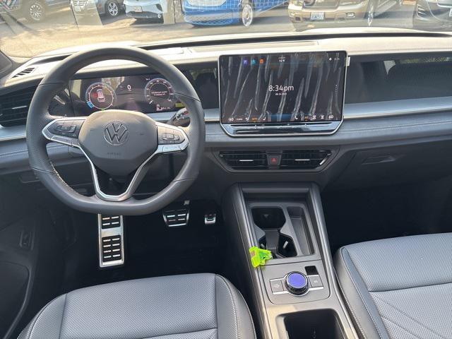 new 2025 Volkswagen Tiguan car, priced at $37,325