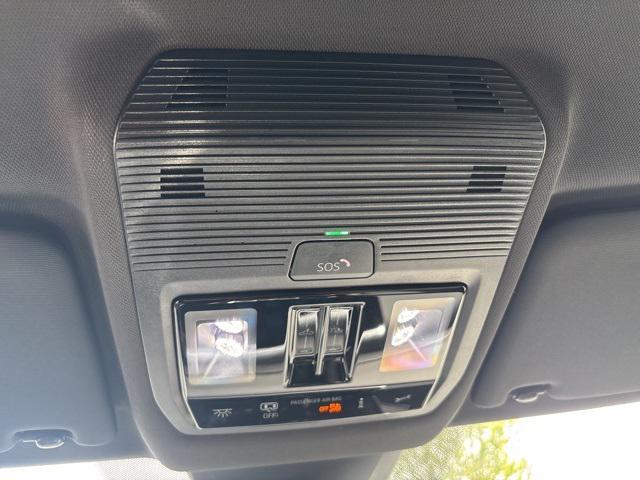 new 2026 Volkswagen Atlas Cross Sport car, priced at $52,559