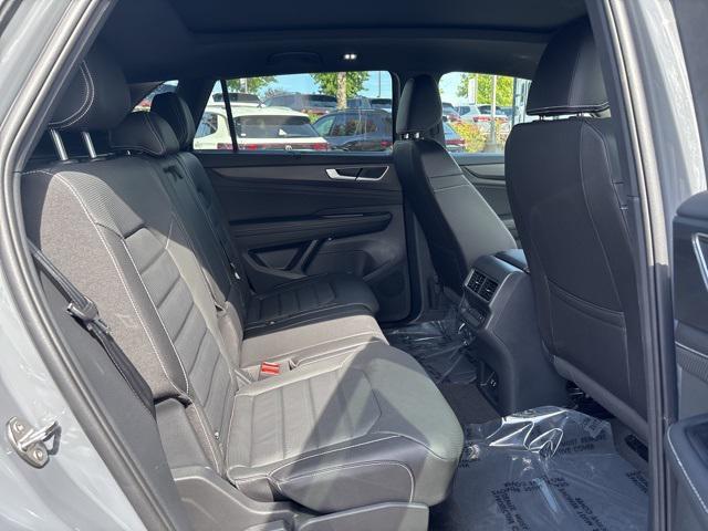 new 2026 Volkswagen Atlas Cross Sport car, priced at $52,559