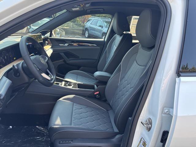new 2025 Volkswagen Tiguan car, priced at $41,865