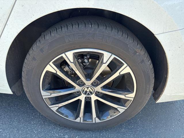 used 2024 Volkswagen Jetta car, priced at $23,241