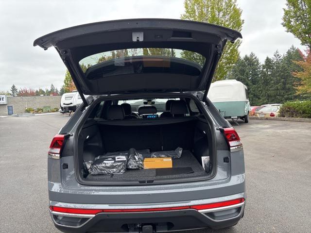 new 2026 Volkswagen Atlas Cross Sport car, priced at $50,609