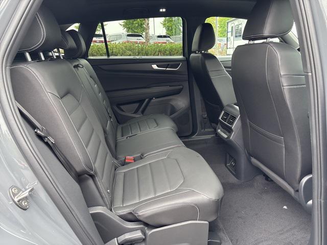 new 2026 Volkswagen Atlas Cross Sport car, priced at $50,609