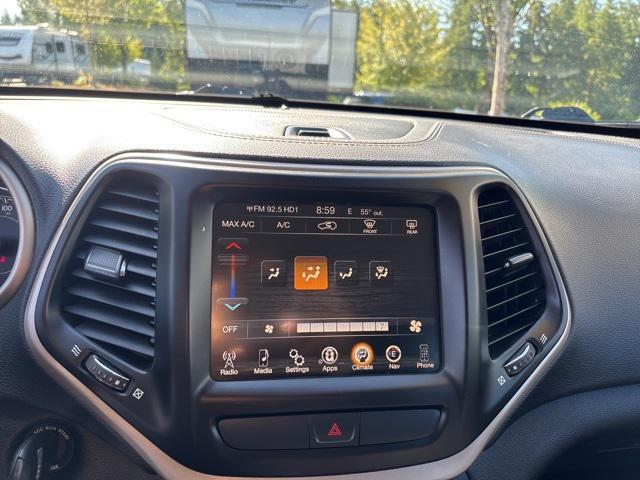 used 2016 Jeep Cherokee car, priced at $13,133