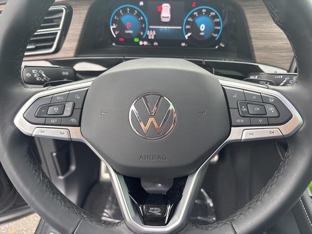 new 2025 Volkswagen Atlas car, priced at $50,655