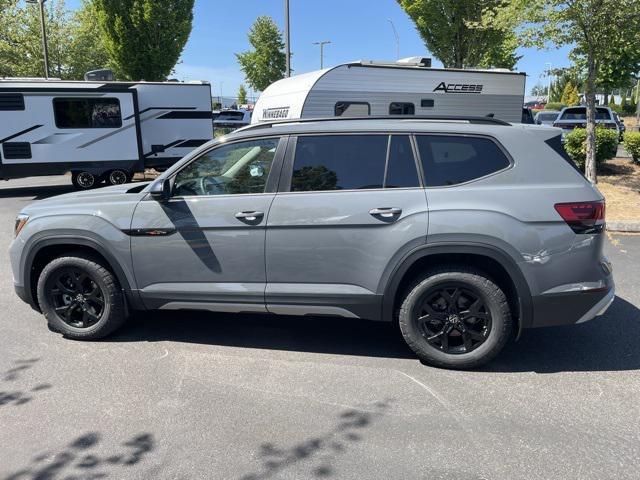 new 2025 Volkswagen Atlas car, priced at $46,760