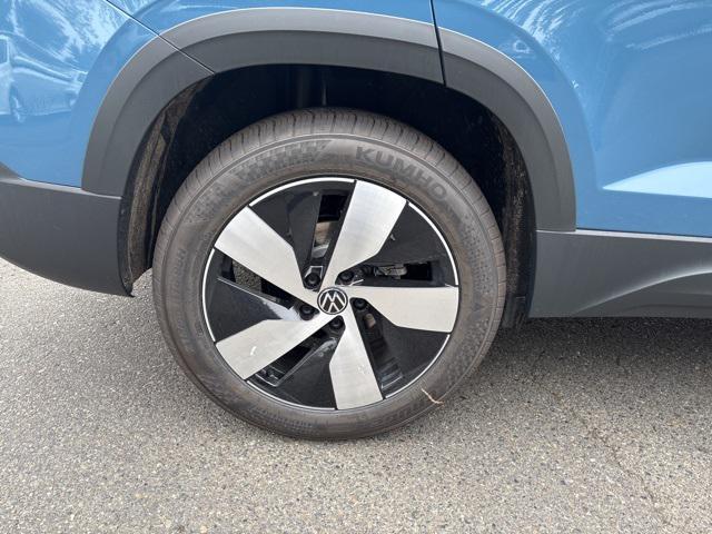 new 2025 Volkswagen Taos car, priced at $27,495