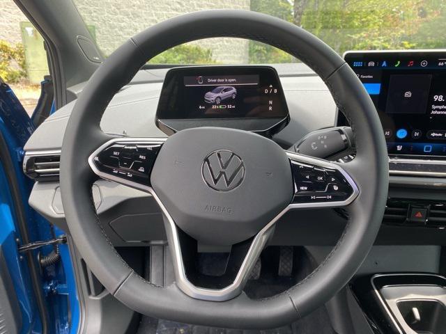 new 2025 Volkswagen ID.4 car, priced at $53,366