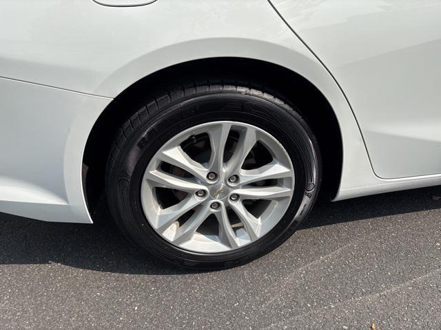 used 2018 Chevrolet Malibu car, priced at $9,449