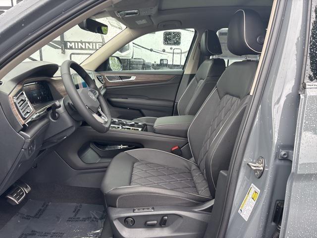 new 2025 Volkswagen Atlas car, priced at $54,190