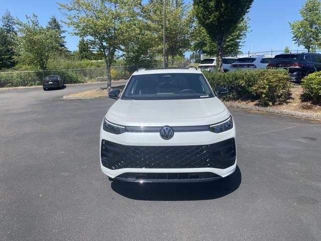 new 2025 Volkswagen Tiguan car, priced at $37,962
