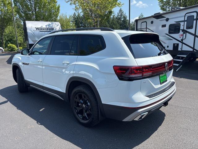 new 2025 Volkswagen Atlas car, priced at $46,323