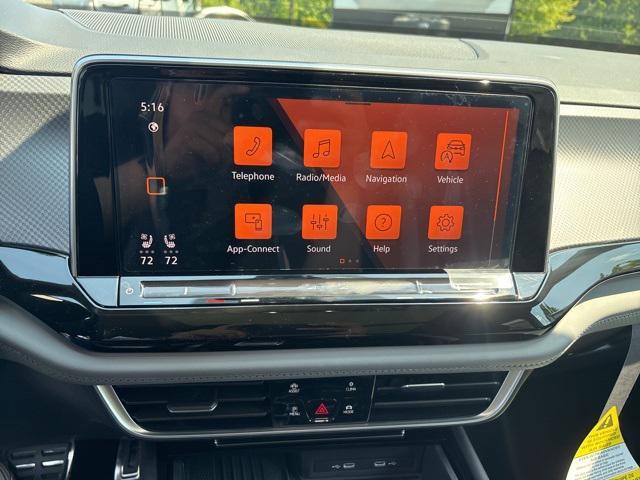 new 2025 Volkswagen Atlas car, priced at $46,323