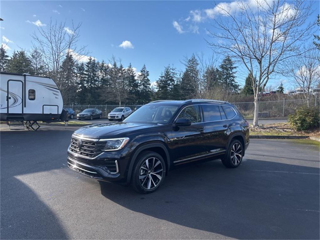 new 2025 Volkswagen Atlas car, priced at $50,655