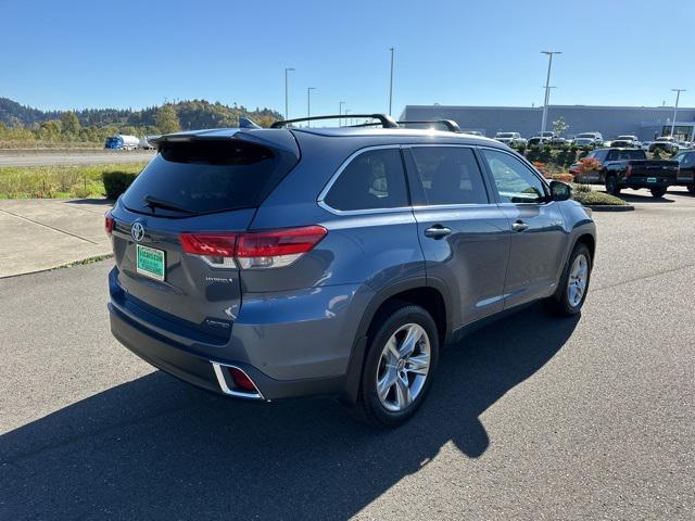 used 2019 Toyota Highlander Hybrid car, priced at $26,921