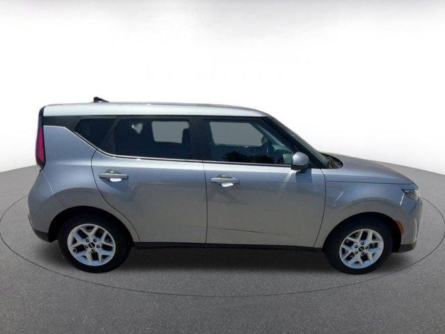 used 2024 Kia Soul car, priced at $18,267