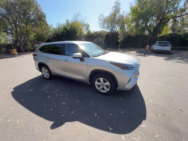 used 2023 Toyota Highlander car, priced at $32,509