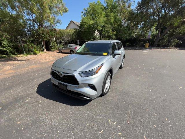 used 2023 Toyota Highlander car, priced at $32,509