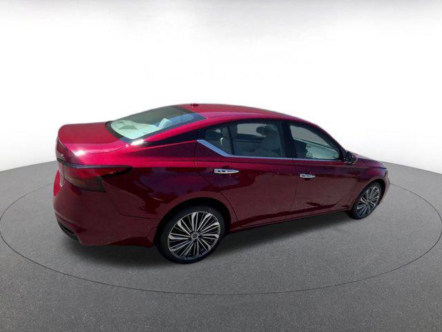used 2024 Nissan Altima car, priced at $28,018