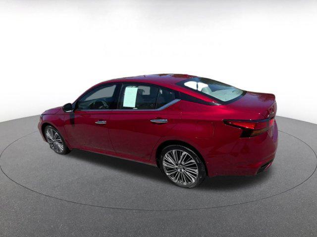 used 2024 Nissan Altima car, priced at $28,018