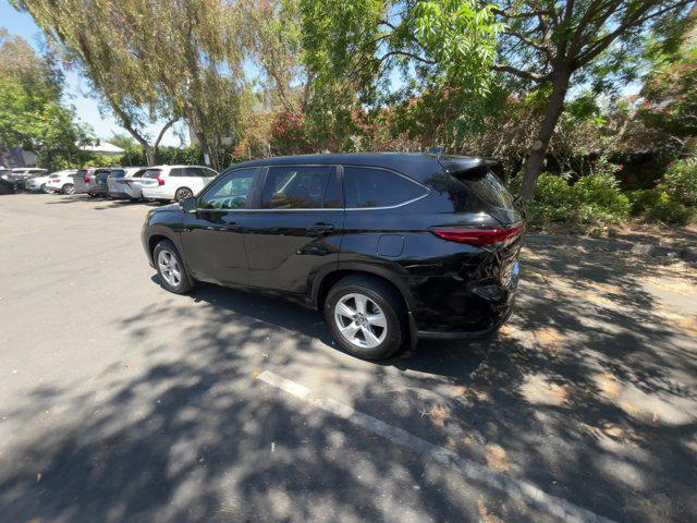 used 2023 Toyota Highlander car, priced at $32,488