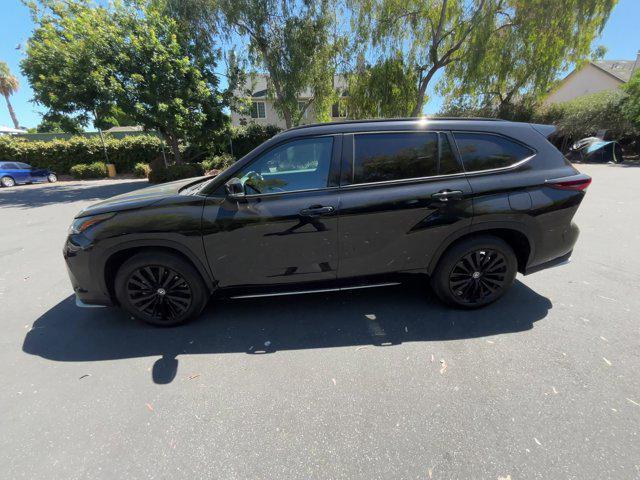 used 2024 Toyota Highlander car, priced at $43,554