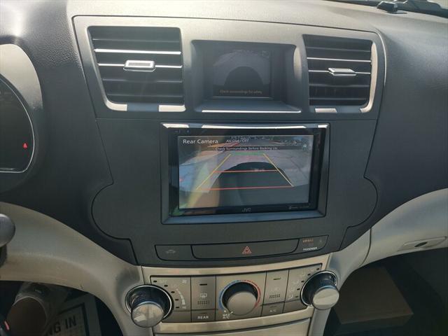 used 2011 Toyota Highlander car, priced at $11,495