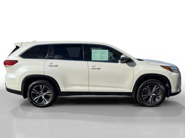 used 2019 Toyota Highlander car, priced at $18,950