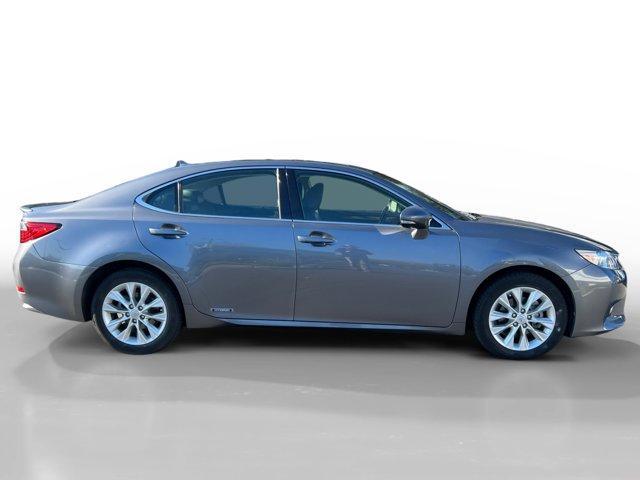 used 2014 Lexus ES 300h car, priced at $13,950