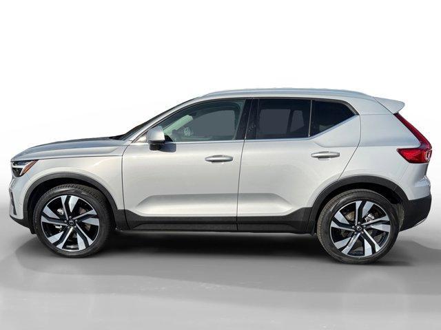 used 2023 Volvo XC40 car, priced at $35,950