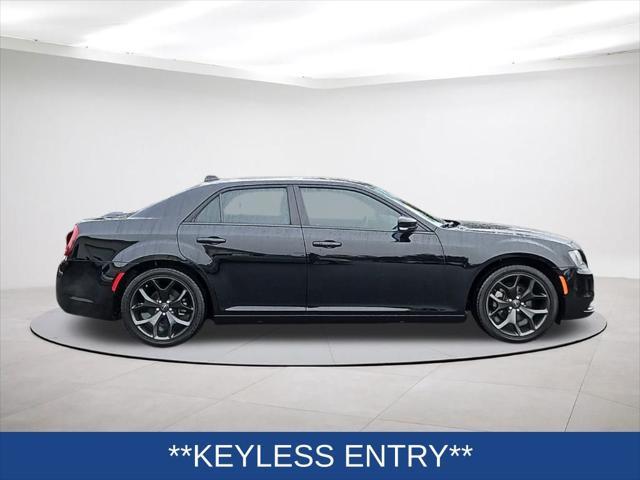 used 2022 Chrysler 300 car, priced at $25,900