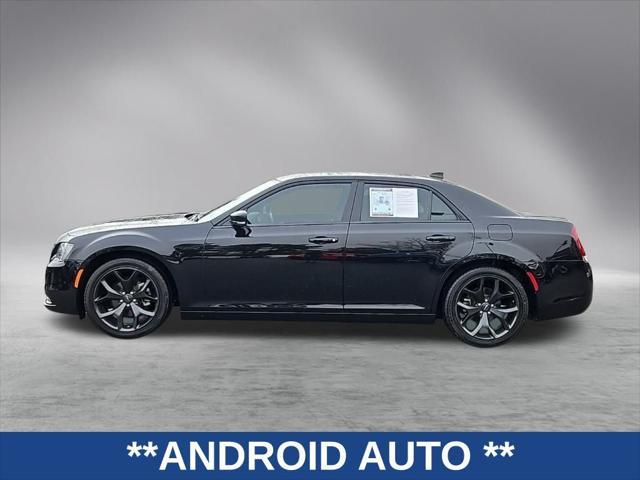 used 2022 Chrysler 300 car, priced at $25,600