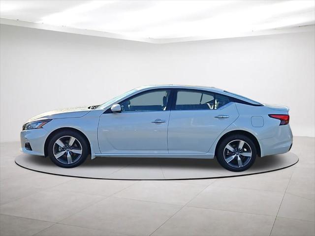 used 2022 Nissan Altima car, priced at $23,500