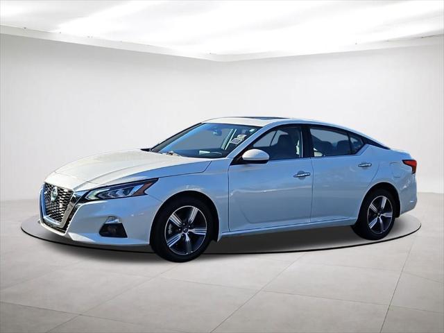 used 2022 Nissan Altima car, priced at $23,500