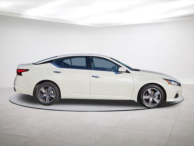 used 2022 Nissan Altima car, priced at $23,500