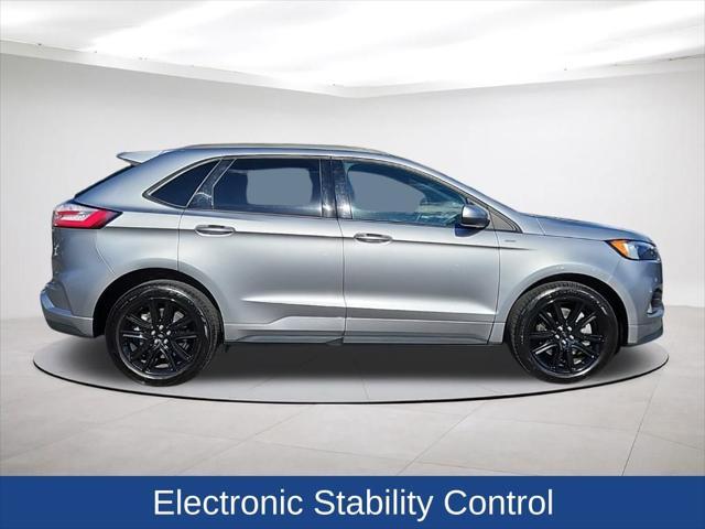 used 2022 Ford Edge car, priced at $24,900