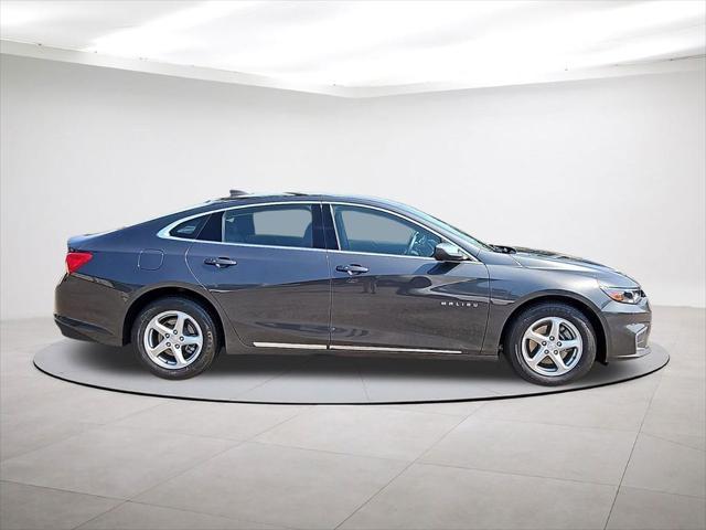 used 2018 Chevrolet Malibu car, priced at $18,900